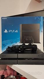 PS4 Slim nera 500GB+8giochi