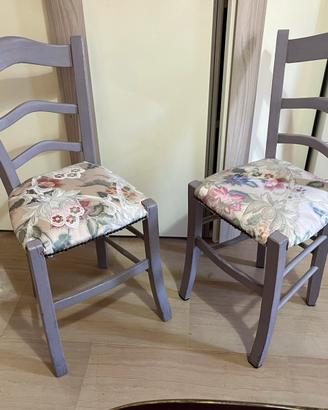 Sedie  shabby chic in legno restaurate - coppia