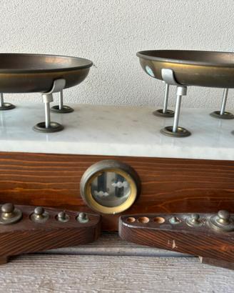 Bilancia antica vintage