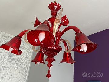 Lampadario di Murano Rosso con Foglie d’Oro 24k