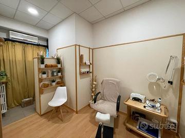 Affittasi cabina attrezzata