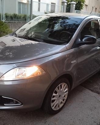 lancia y anno 2011 anche x neopatentati 