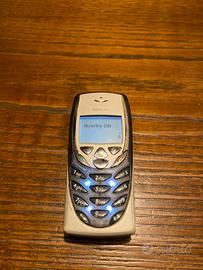 NOKIA 8310