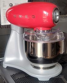 SMEG Anni '50 SMF02RDEU 800W Impastatrice - 4.8L,
