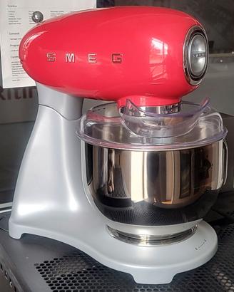 SMEG Anni '50 SMF02RDEU 800W Impastatrice - 4.8L,