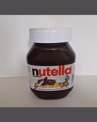 barattolo vuoto çontenitore nutella ferrero
