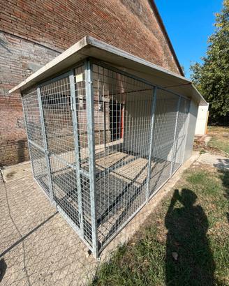 BOX PER CANI FERRANTI ORIGINALE – 8 m²