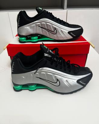 Nike Shox R4
