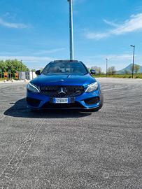 Mercedes Benz c220 4matic premium 