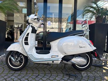Vespa GTS 300 hpe Super