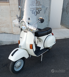 Vespa 125 arcobaleno