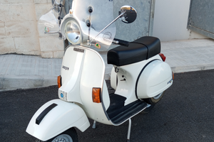 Vespa 125 arcobaleno