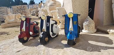 Vespa personalizzata in cemento