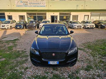 JAGUAR F-PACE 2.0D 180CV 2018 GARANZ FINANZ