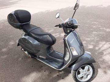 Piaggio Vespa Granturismo 200 L