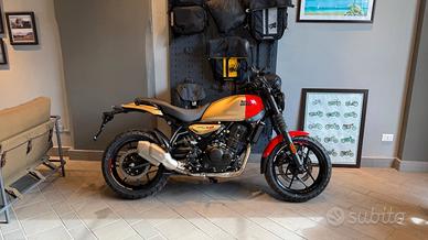 Royal Enfield Guerrilla Mid