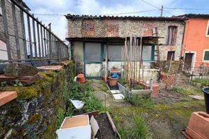 CASA INDIPENDENTE A PISTOIA