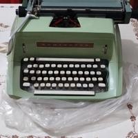 macchina da scrivere Remington vintage