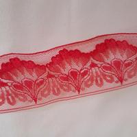 Nastro in pizzo rosso 
