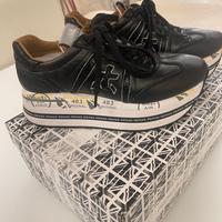 Scarpa in pelle Premiata con lacci