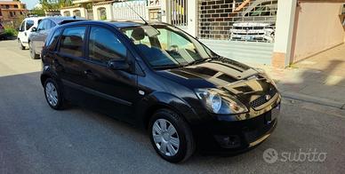 Ford Fiesta 1.4 TDCi 5p. Ambiente