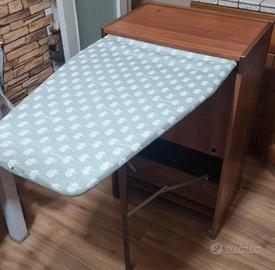 Mobile con ferro da stiro