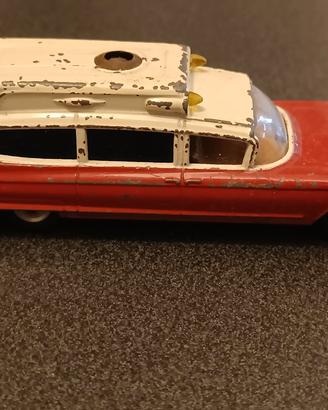 1\43 Corgi Toys Cadillac Superior anbulanza
