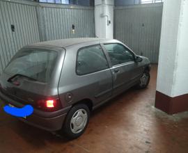 RENAULT Clio - 1997