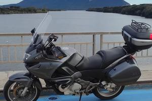 HONDA DEAUVILLE 700