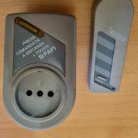 presa con telecomando a distanza