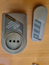 presa con telecomando a distanza