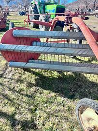 Ranghinatore a 3 ruote