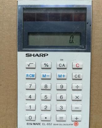 Calcolatrice Sharp EL-582 a Energia Solare