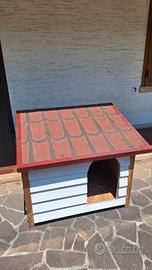 Cuccia per cani in legno 
