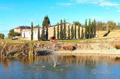 Fattoria Agricola a Larino (CB)-Molise