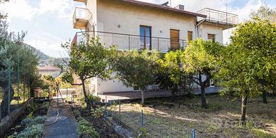 Villa singola con terreno