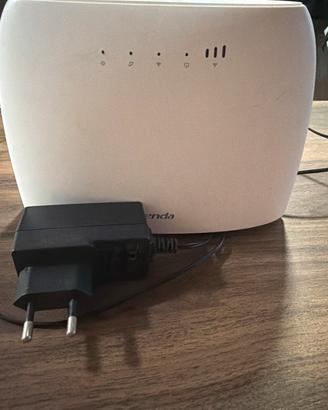 Router Tenda funziona con  Sim