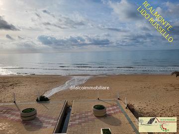 LIDO RUSSELLO IN SPIAGGIA mq 80 con terrazzino