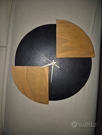 Orologio da parete in legno