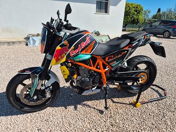 Ktm Duke 690 akrapovic