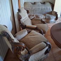 divano più 2 poltrone