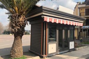 Chiosco edicola piazza mercato