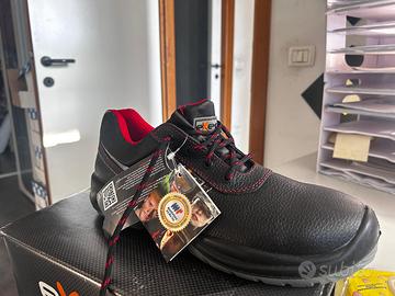 scarpe antinfortunistiche da lavoro nuove 44  s3
