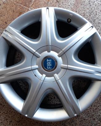 Cerchi in lega 17 pollici Fiat