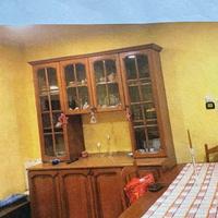 Credenza con vetrina e cassettiera