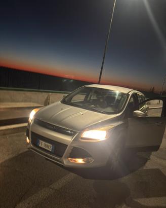 Ford kuga titanium