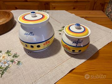 Vasi porta aglio e cipolla