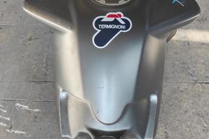 MV Agusta Brutale 989 - 2011 - serbatoio benzina