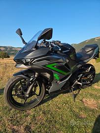 Kawasaki Ninja 500 se 2024