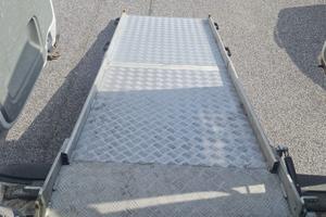 Pedana pieghevole per furgone